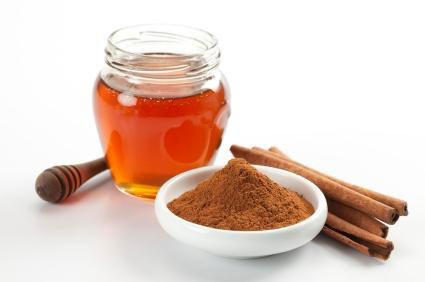 meli kanela magikos syndiasmos honey and cinnamon ingolden.gr